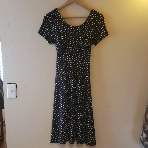 😊Elegant Black and White Polka Dot Dress - Picture 1 of 5